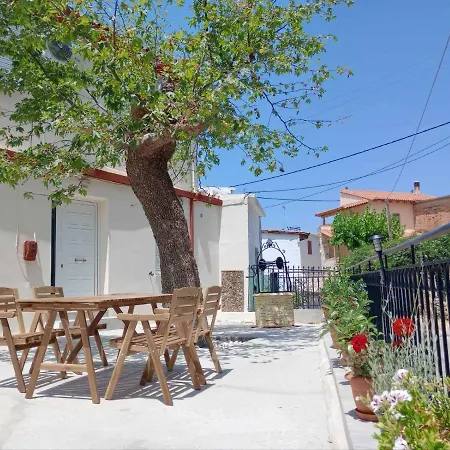 Castellos House Apartamento *